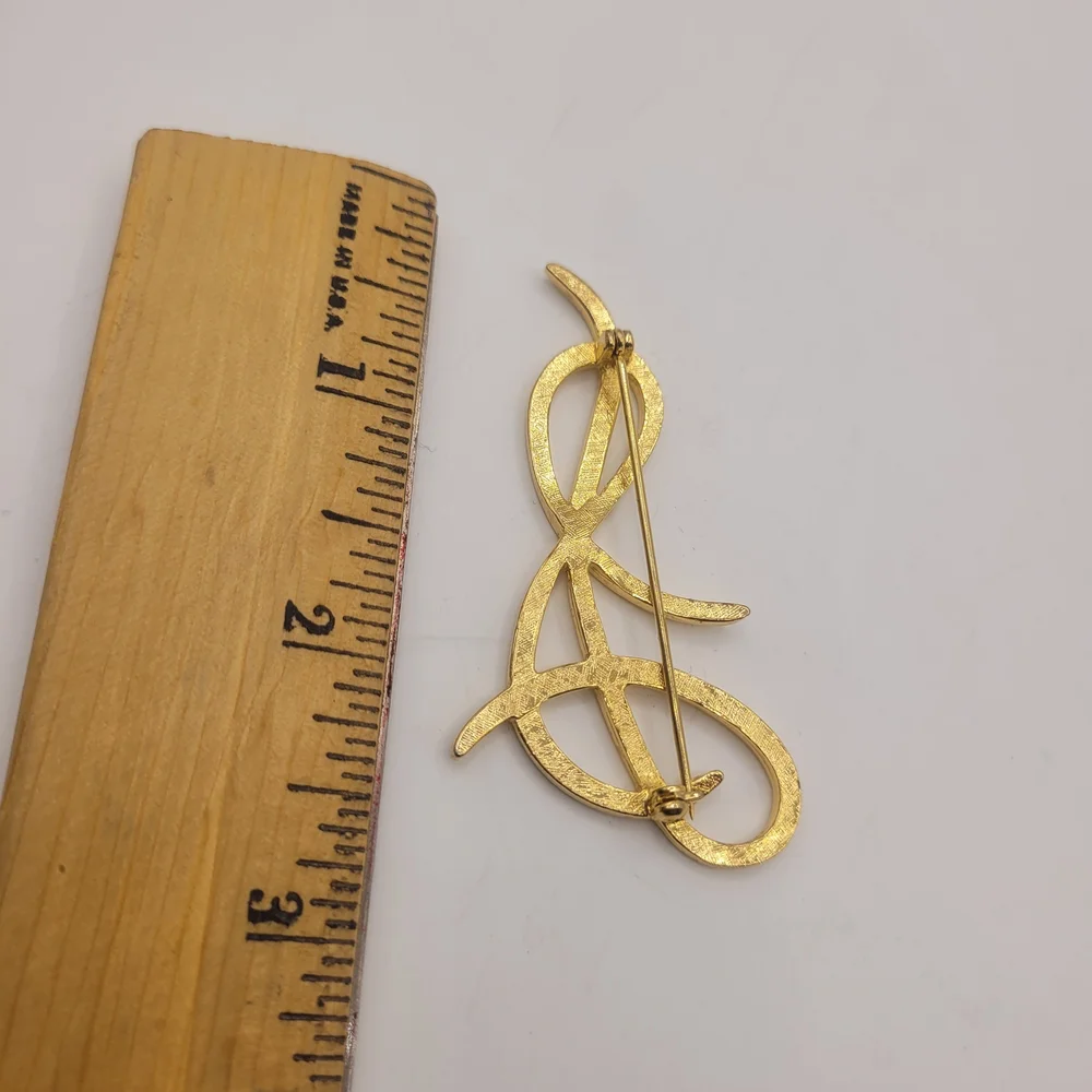 Music Symbol Gold Tone Brooch